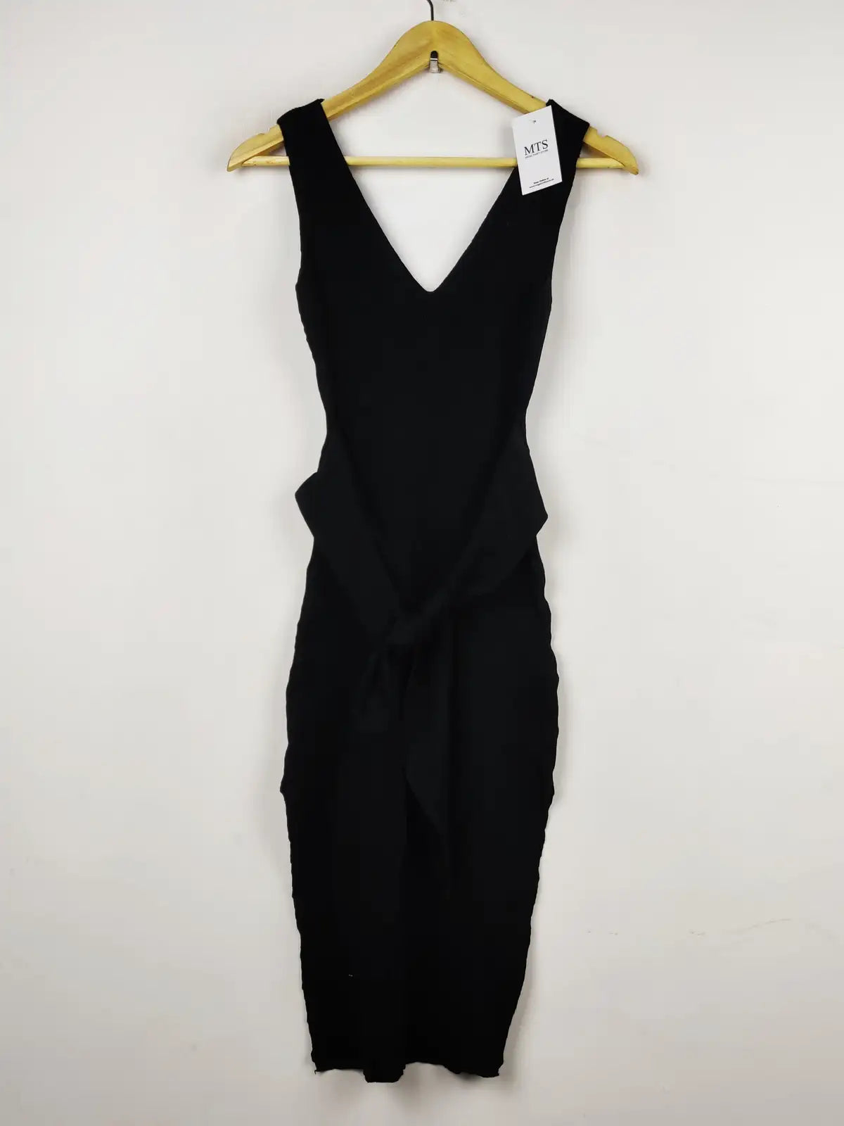 Buy online pre-used pre-loved 100% authentic & Original branded Giorgia (BD-497) available in Pakistan. Top international brands avilable.