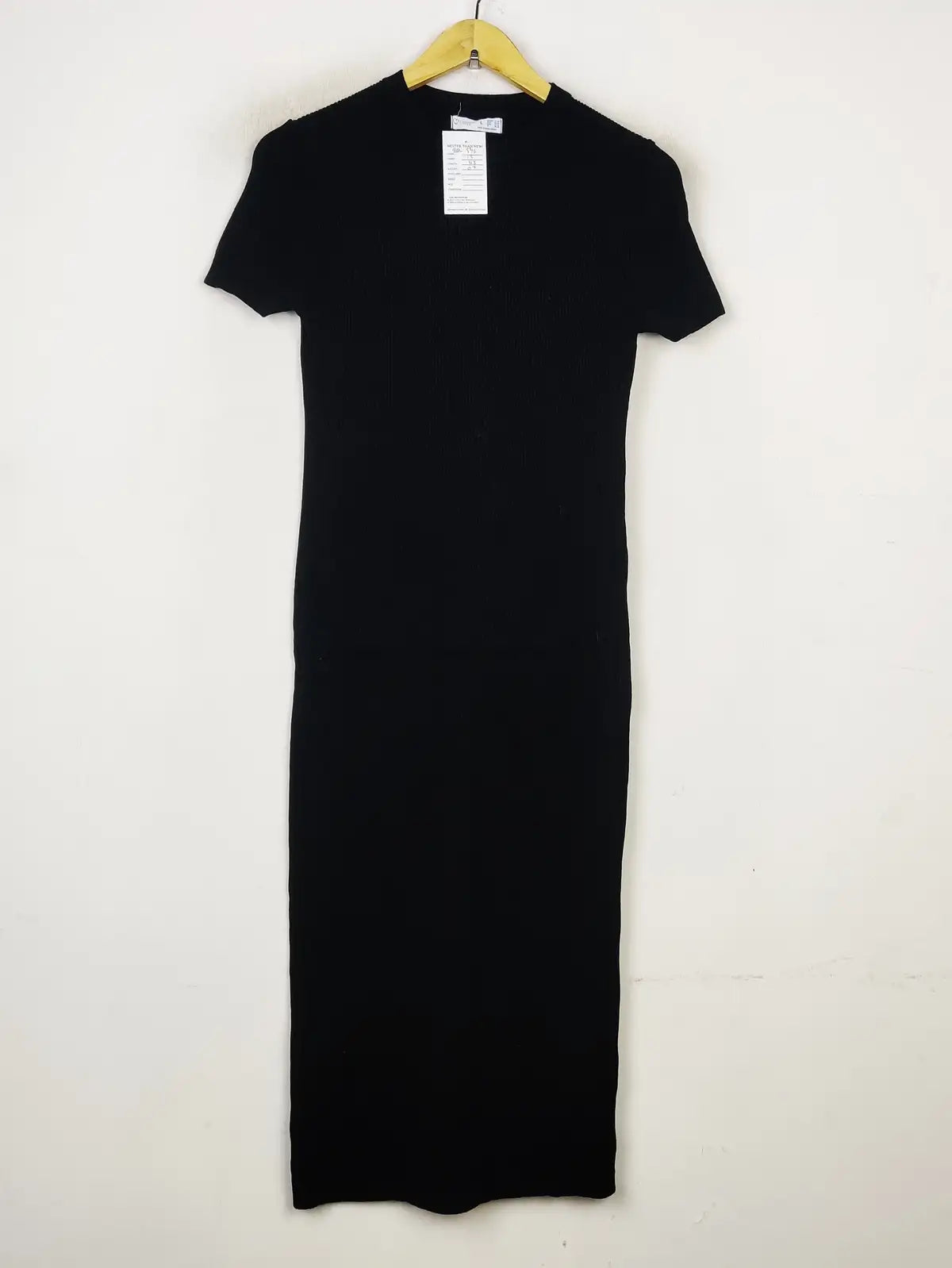 Buy online pre-used pre-loved 100% authentic & Original branded Primark (BD-546) available in Pakistan. Top international brands avilable.