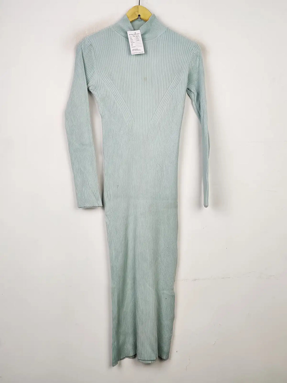 Buy online pre-used pre-loved 100% authentic & Original branded Quiz (BD-554) available in Pakistan. Top international brands avilable.