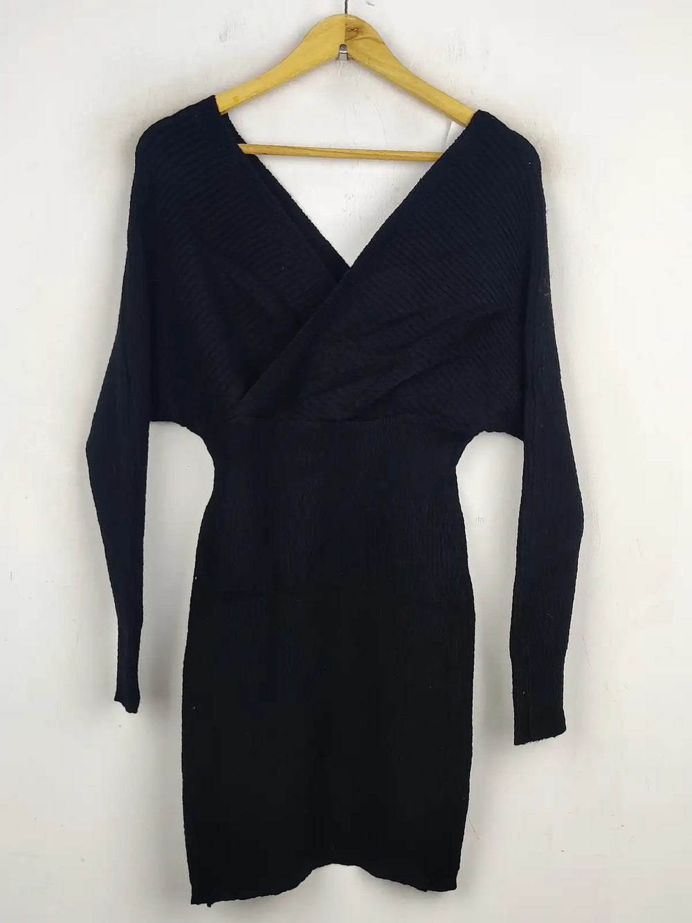 Buy online pre-used pre-loved 100% authentic & Original branded Shein (BD-56) available in Pakistan. Top international brands avilable.