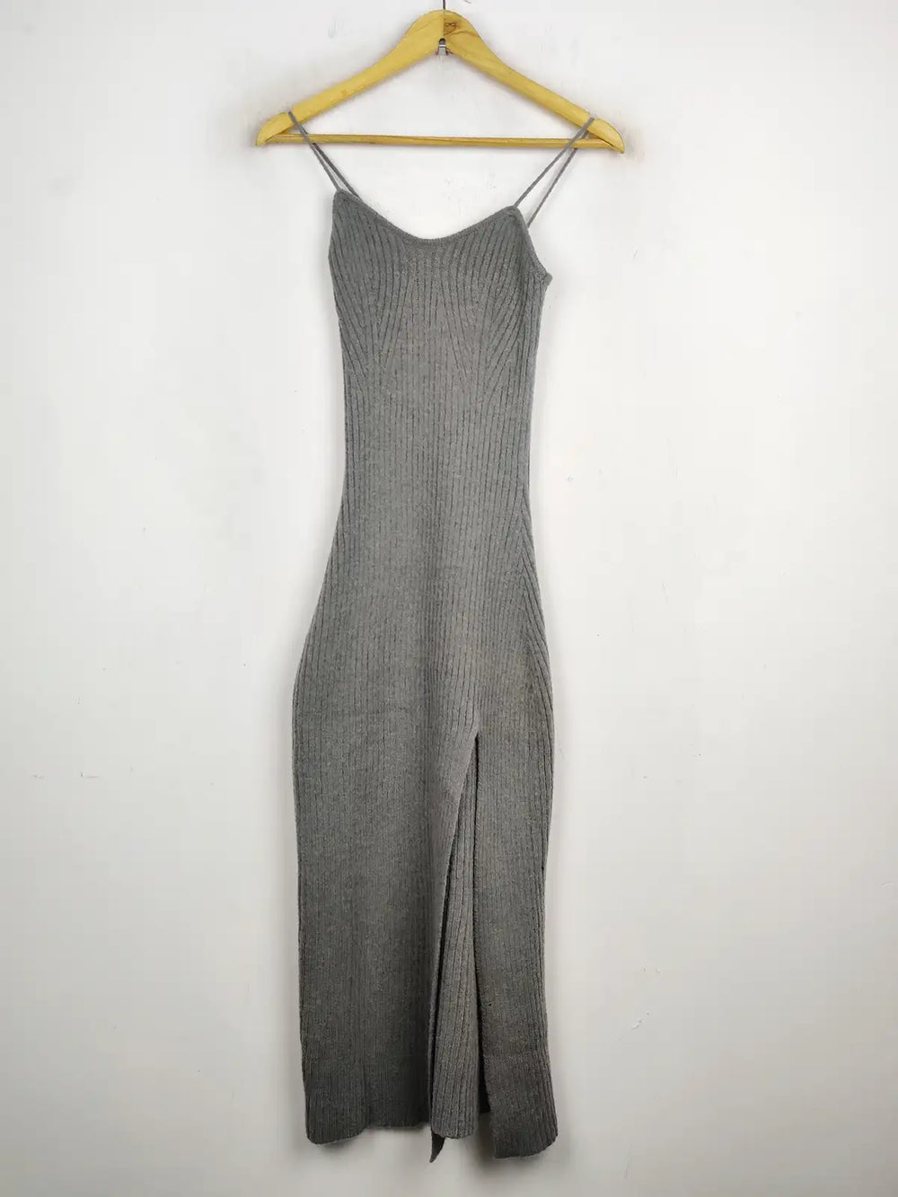 Buy online pre-used pre-loved 100% authentic & Original branded Cider (BD-60) available in Pakistan. Top international brands avilable.