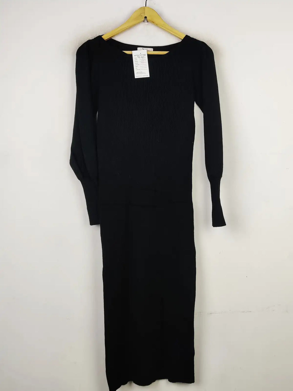 Buy online pre-used pre-loved 100% authentic & Original branded Tu (BD-655) available in Pakistan. Top international brands avilable.