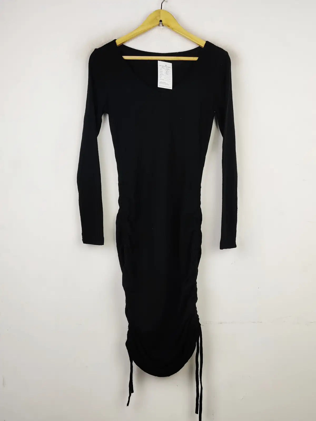Buy online pre-used pre-loved 100% authentic & Original branded Shein (BD-682) available in Pakistan. Top international brands avilable.