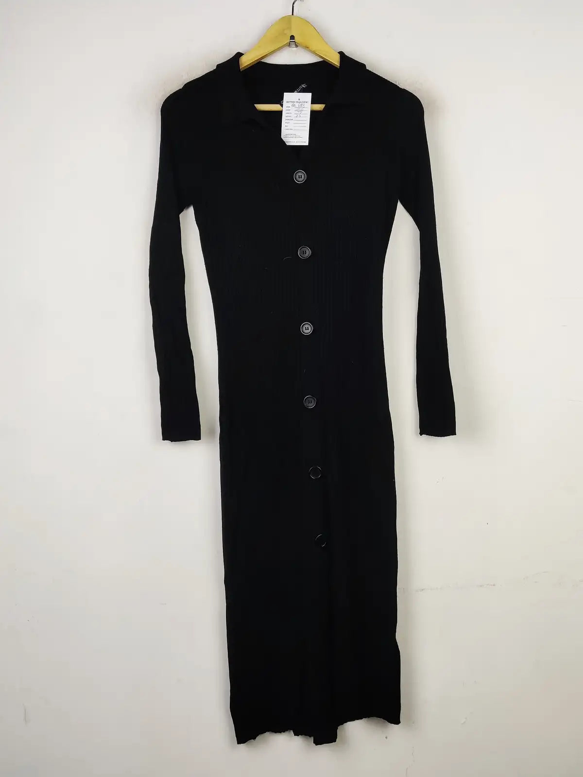 Buy online pre-used pre-loved 100% authentic & Original branded Threadbare (BD-688) available in Pakistan. Top international brands avilable.