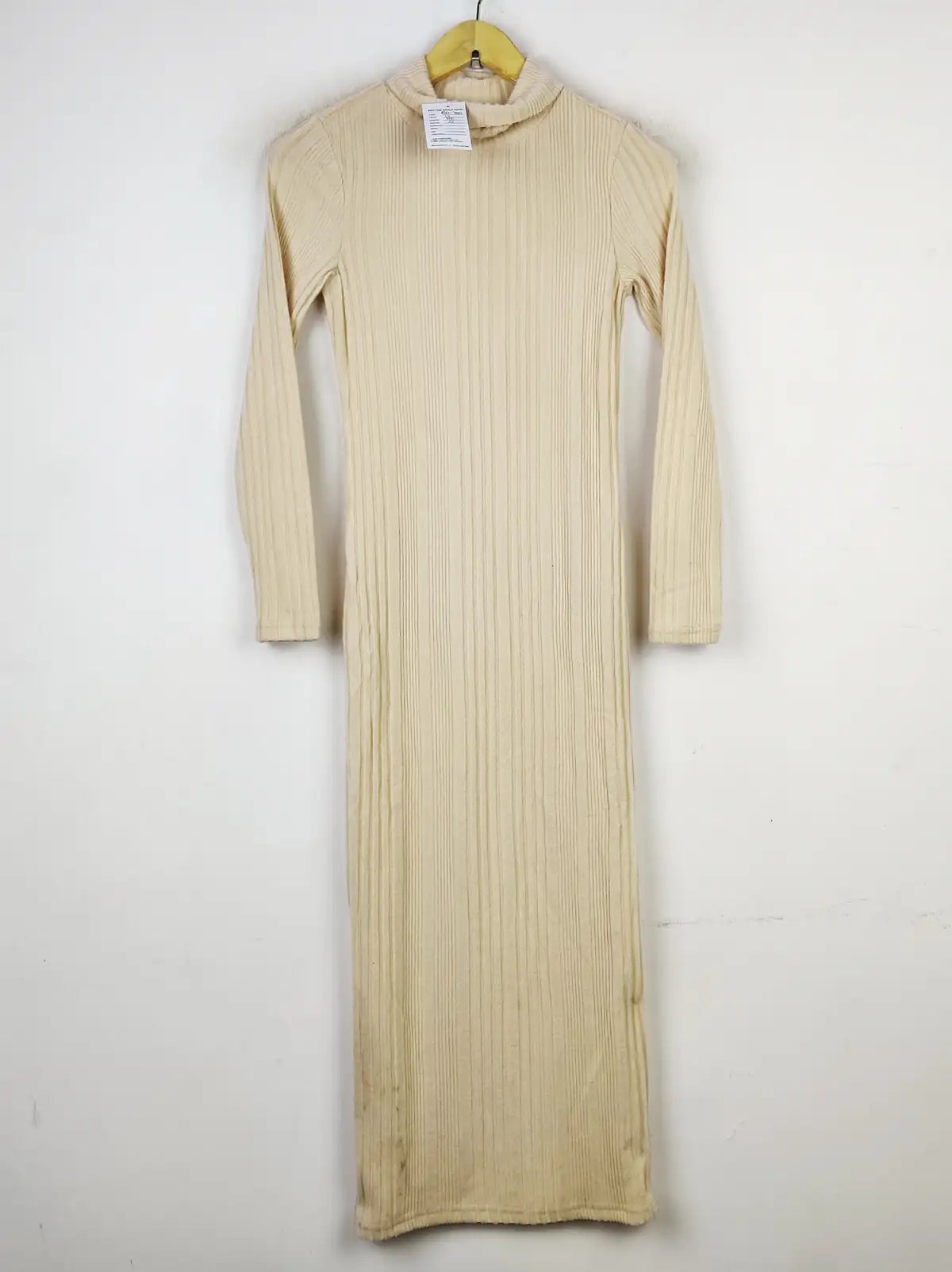 Buy online pre-used pre-loved 100% authentic & Original branded Shein (BD-700) available in Pakistan. Top international brands avilable.