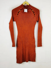 Buy online pre-used pre-loved 100% authentic & Original branded Unknown Brand (BD-709) available in Pakistan. Top international brands avilable.