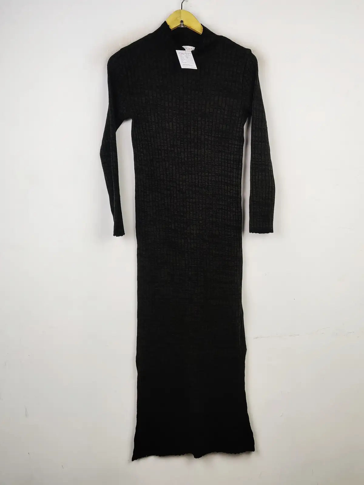 Buy online pre-used pre-loved 100% authentic & Original branded Topshop (BD-712) available in Pakistan. Top international brands avilable.