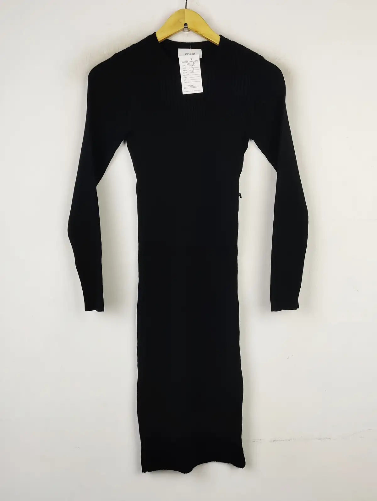 Buy online pre-used pre-loved 100% authentic & Original branded Quiz (BD-732) available in Pakistan. Top international brands avilable.