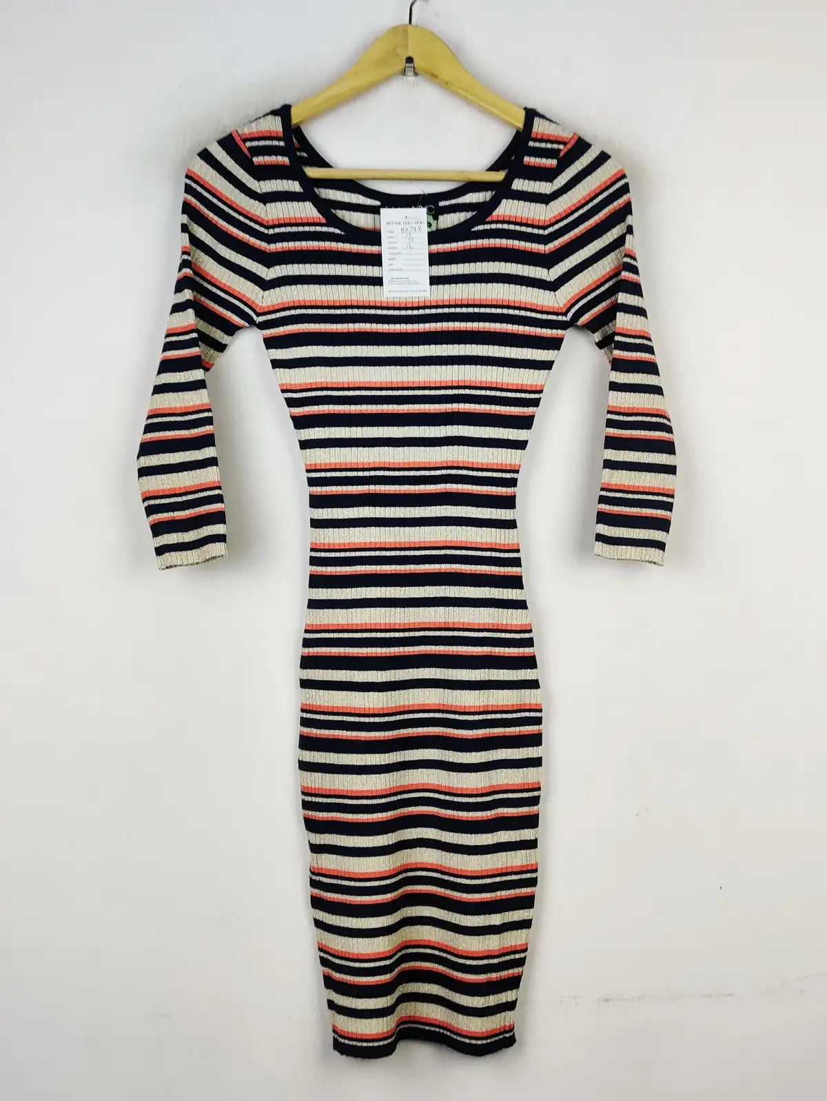 Buy online pre-used pre-loved 100% authentic & Original branded Lu Nyc (BD-748) available in Pakistan. Top international brands avilable.