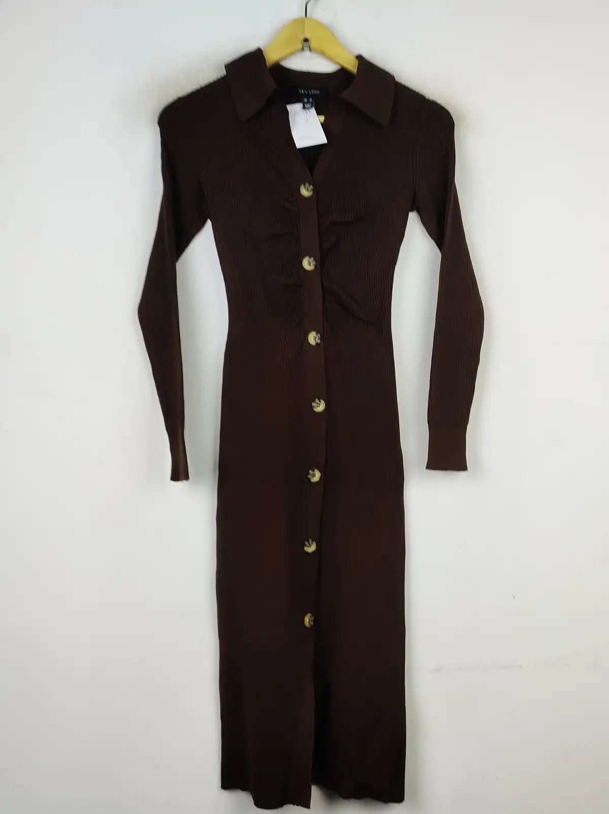 Buy online pre-used pre-loved 100% authentic & Original branded New Look (BD-749) available in Pakistan. Top international brands avilable.