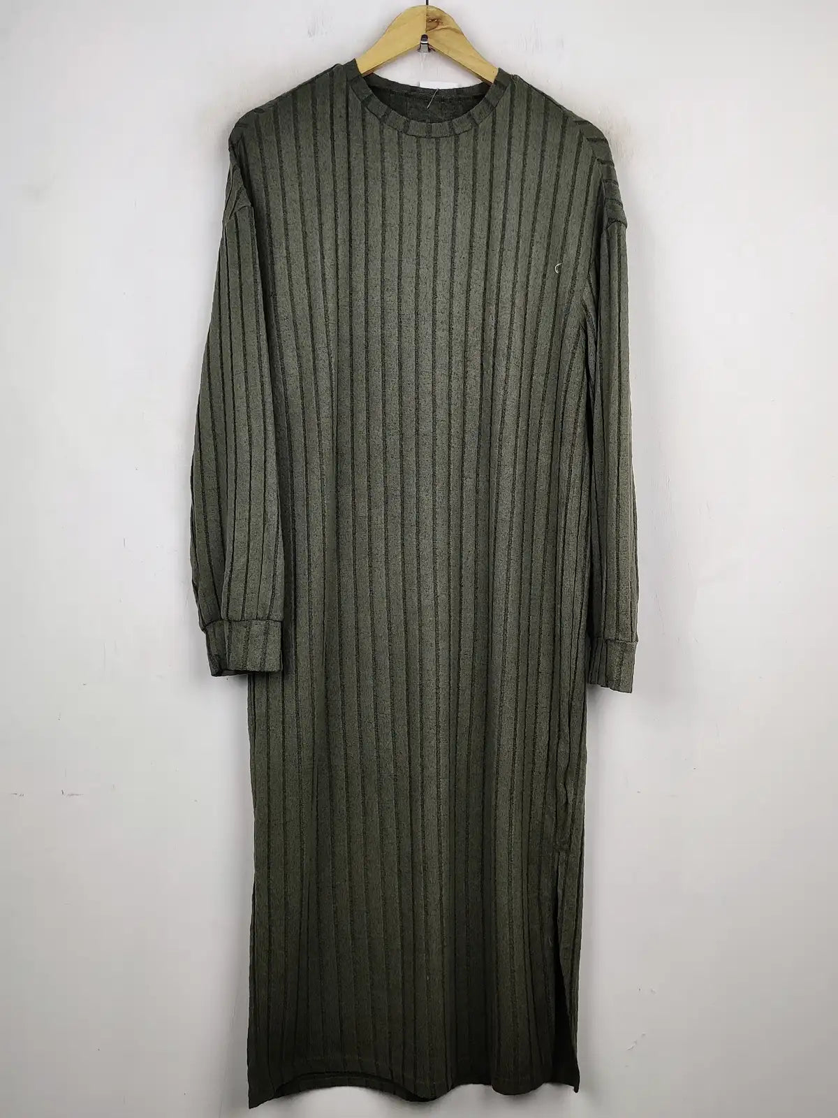 Buy online pre-used pre-loved 100% authentic & Original branded Shein (BD-75) available in Pakistan. Top international brands avilable.