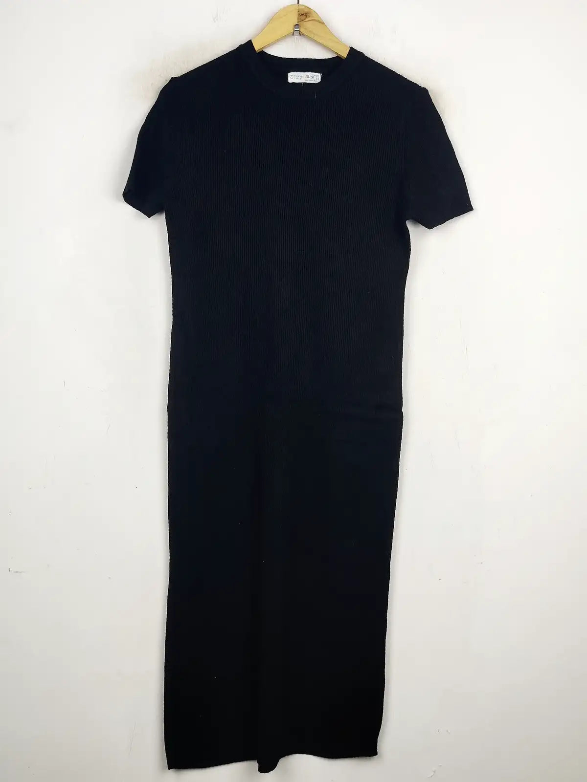 Buy online pre-used pre-loved 100% authentic & Original branded Primark (BD-76) available in Pakistan. Top international brands avilable.