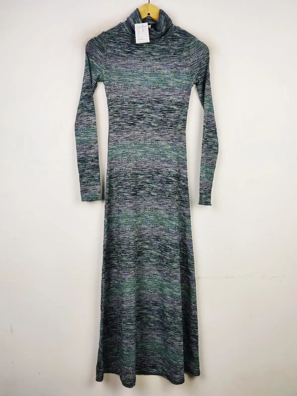 Buy online pre-used pre-loved 100% authentic & Original branded Oasis (BD-763) available in Pakistan. Top international brands avilable.