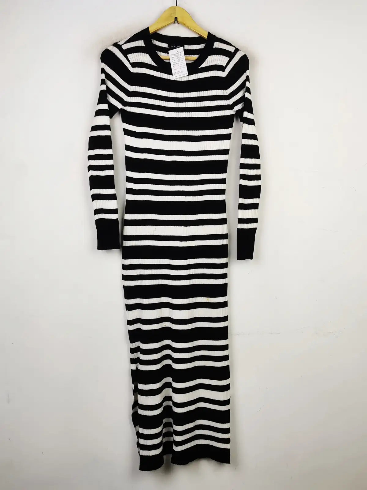 Buy online pre-used pre-loved 100% authentic & Original branded Primark (BD-770) available in Pakistan. Top international brands avilable.