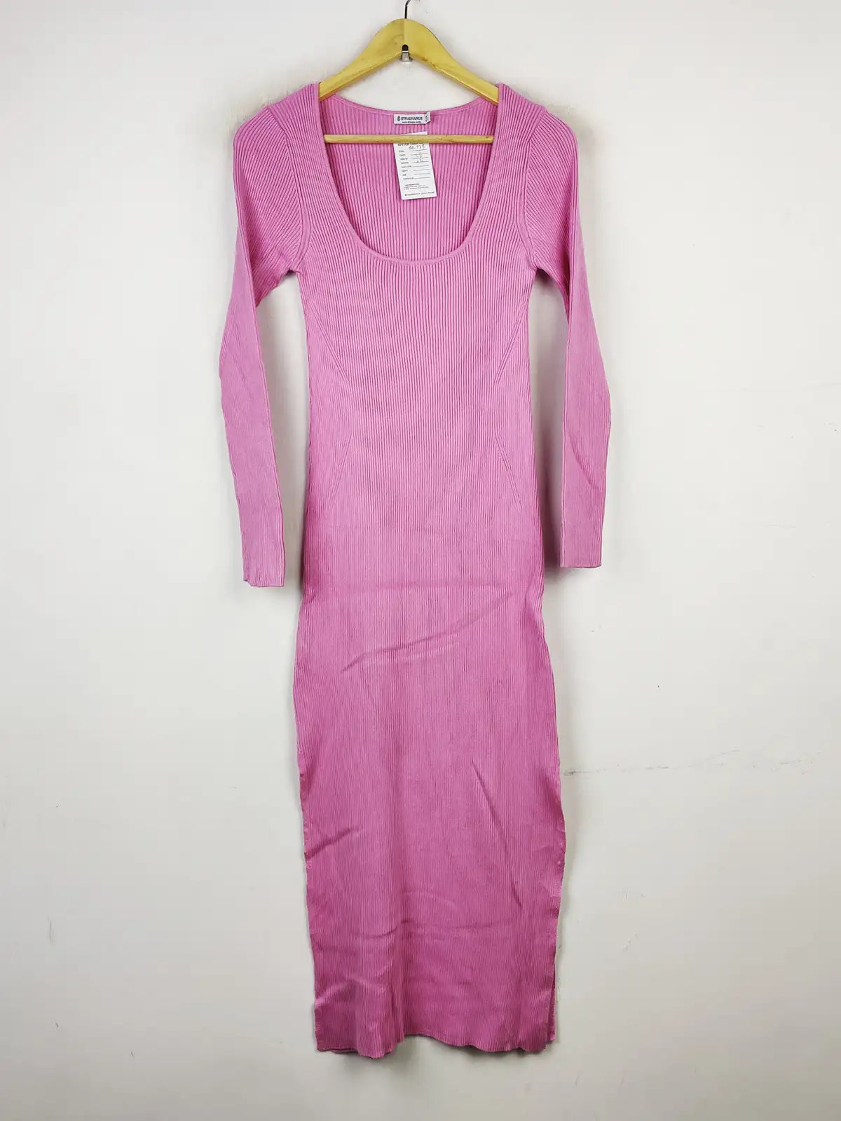 Buy online pre-used pre-loved 100% authentic & Original branded Stradivarius (BD-778) available in Pakistan. Top international brands avilable.