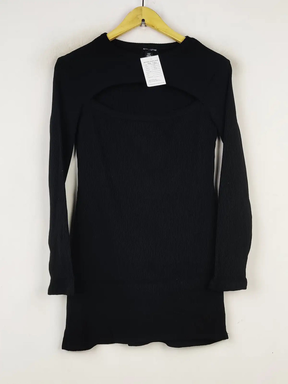 Buy online pre-used pre-loved 100% authentic & Original branded Prettylittlething (BD-780) available in Pakistan. Top international brands avilable.