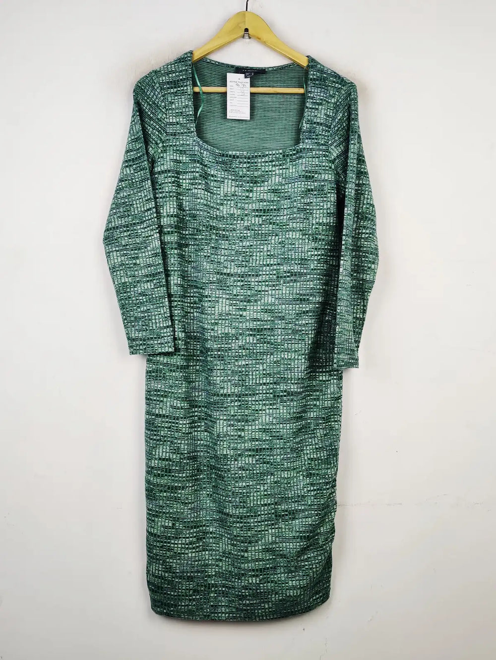 Buy online pre-used pre-loved 100% authentic & Original branded Primark (BD-786) available in Pakistan. Top international brands avilable.