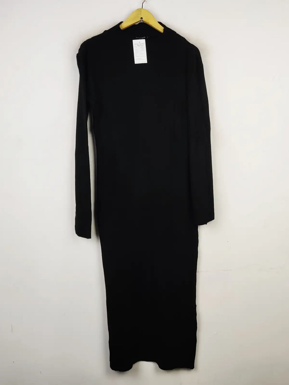 Buy online pre-used pre-loved 100% authentic & Original branded Prettylittlething (BD-804) available in Pakistan. Top international brands avilable.