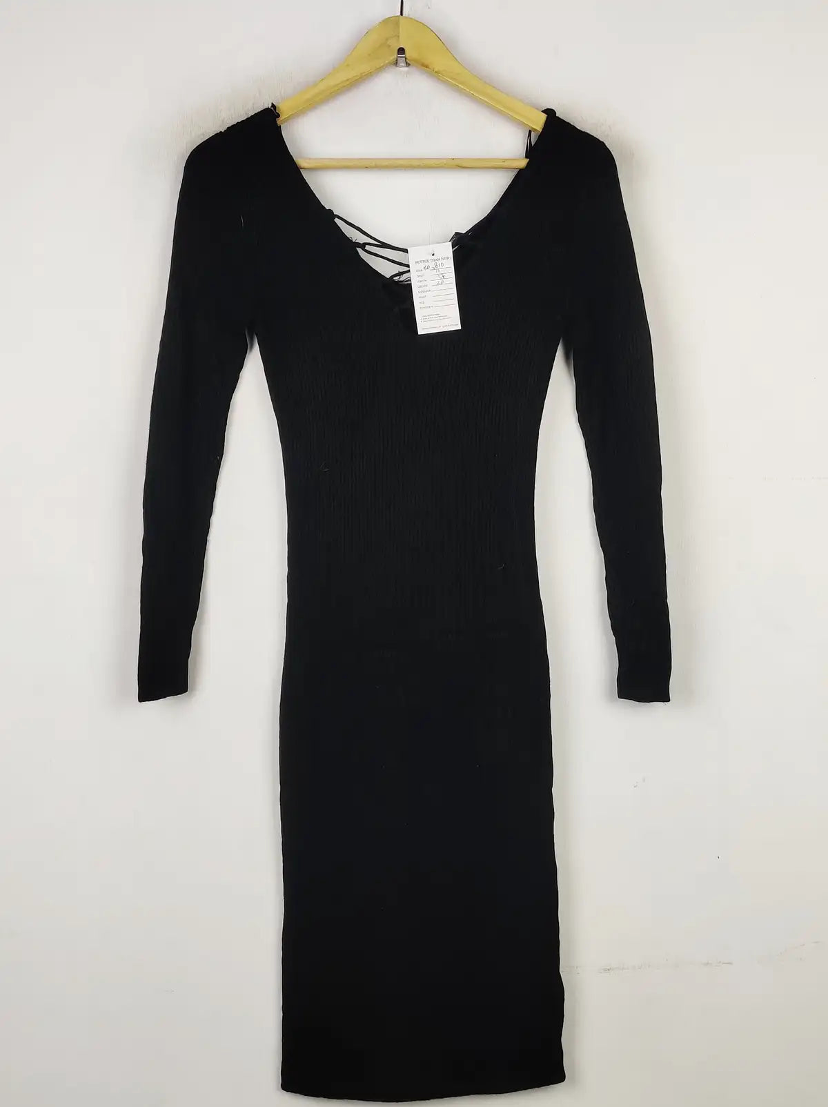 Buy online pre-used pre-loved 100% authentic & Original branded Miss Selfridge (BD-810) available in Pakistan. Top international brands avilable.