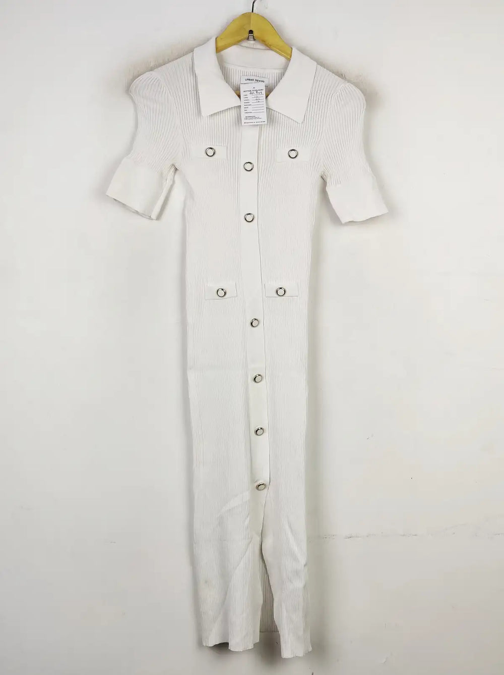 Buy online pre-used pre-loved 100% authentic & Original branded Urban Revivo (BD-849) available in Pakistan. Top international brands avilable.