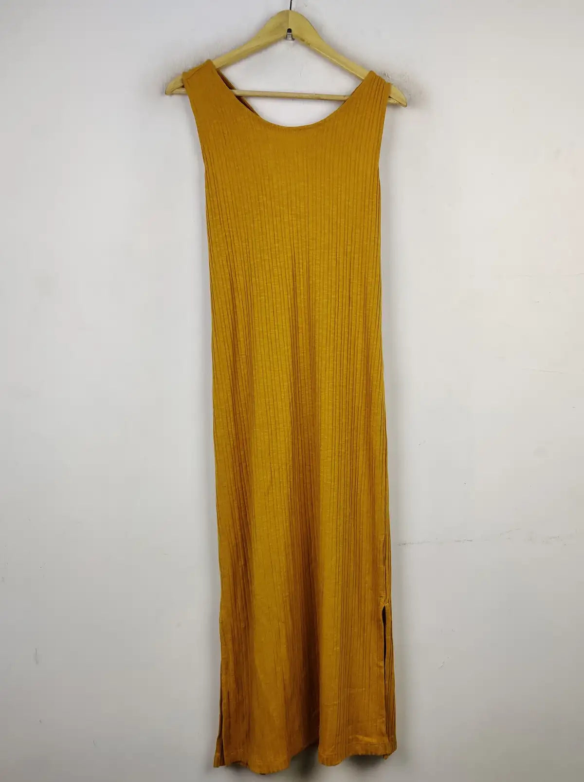 Buy online pre-used pre-loved 100% authentic & Original branded F&F (BD-858) available in Pakistan. Top international brands avilable.