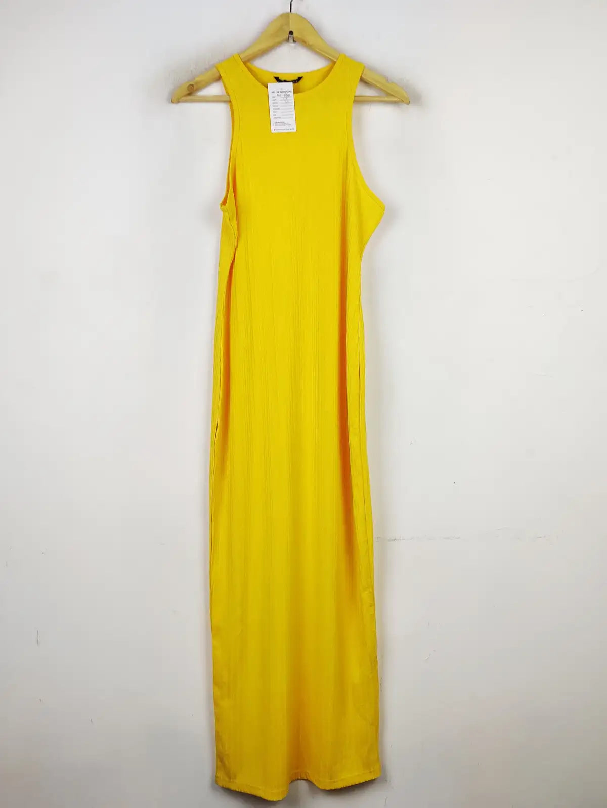 Buy online pre-used pre-loved 100% authentic & Original branded Shein (BD-860) available in Pakistan. Top international brands avilable.