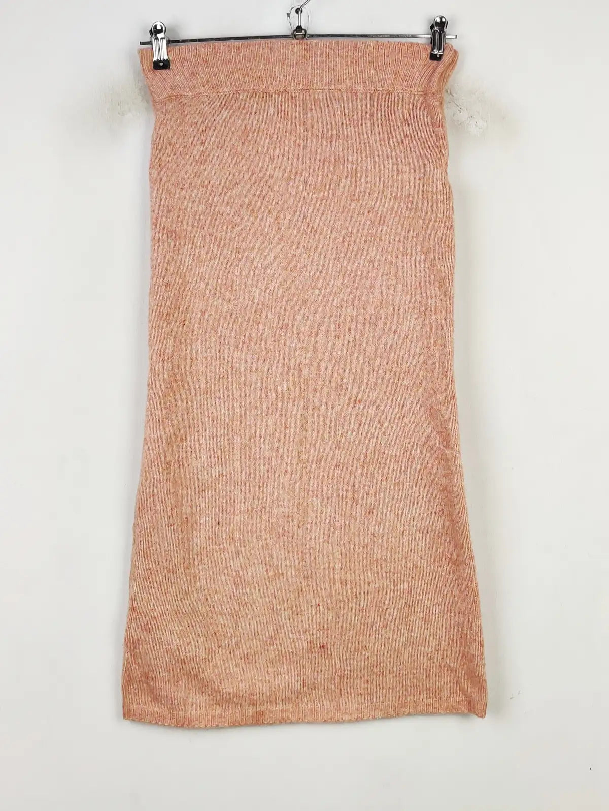 Buy online pre-used pre-loved 100% authentic & Original branded Yas (BD-864) available in Pakistan. Top international brands avilable.