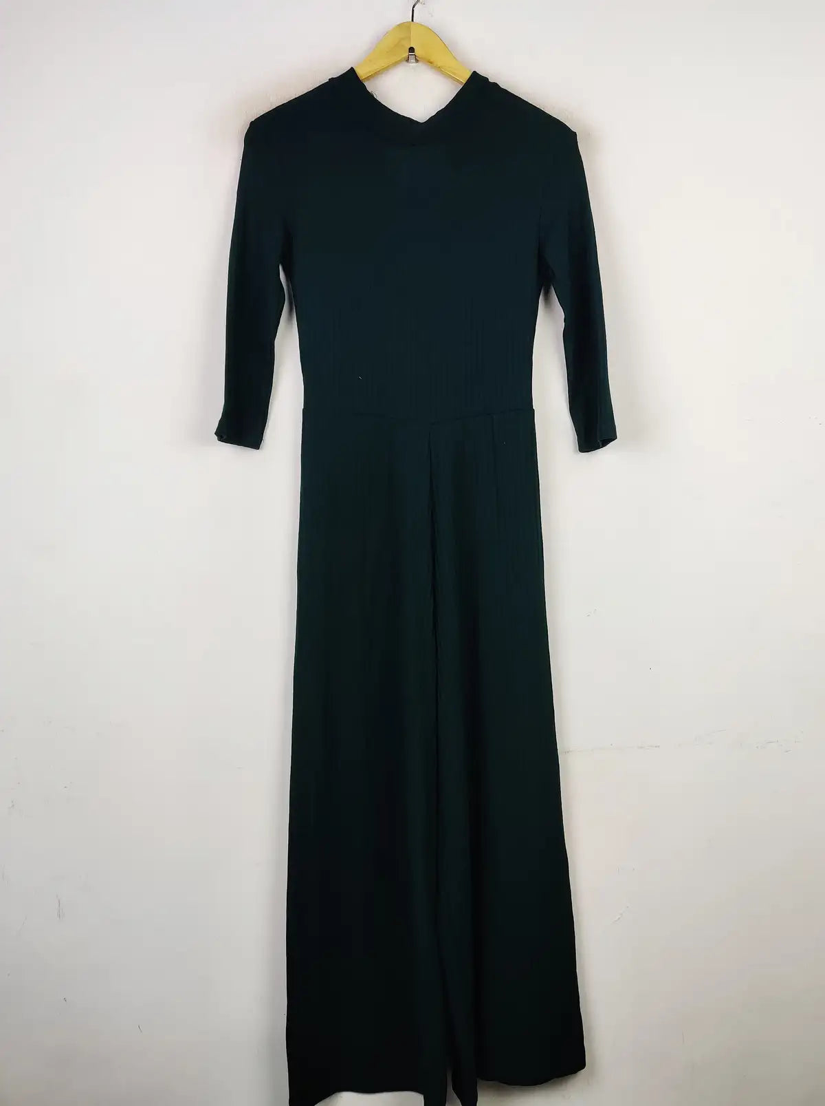 Buy online pre-used pre-loved 100% authentic & Original branded Stradivarius (BD-867) available in Pakistan. Top international brands avilable.