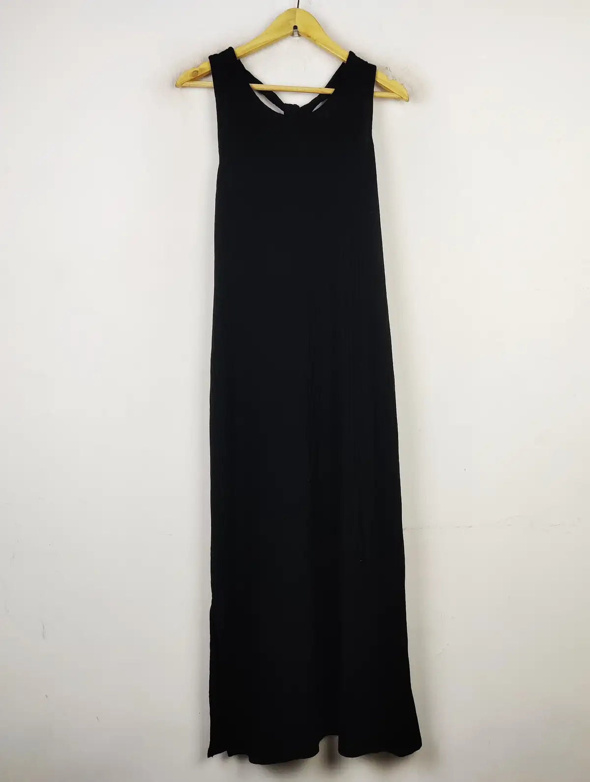 Buy online pre-used pre-loved 100% authentic & Original branded F&F (BD-878) available in Pakistan. Top international brands avilable.