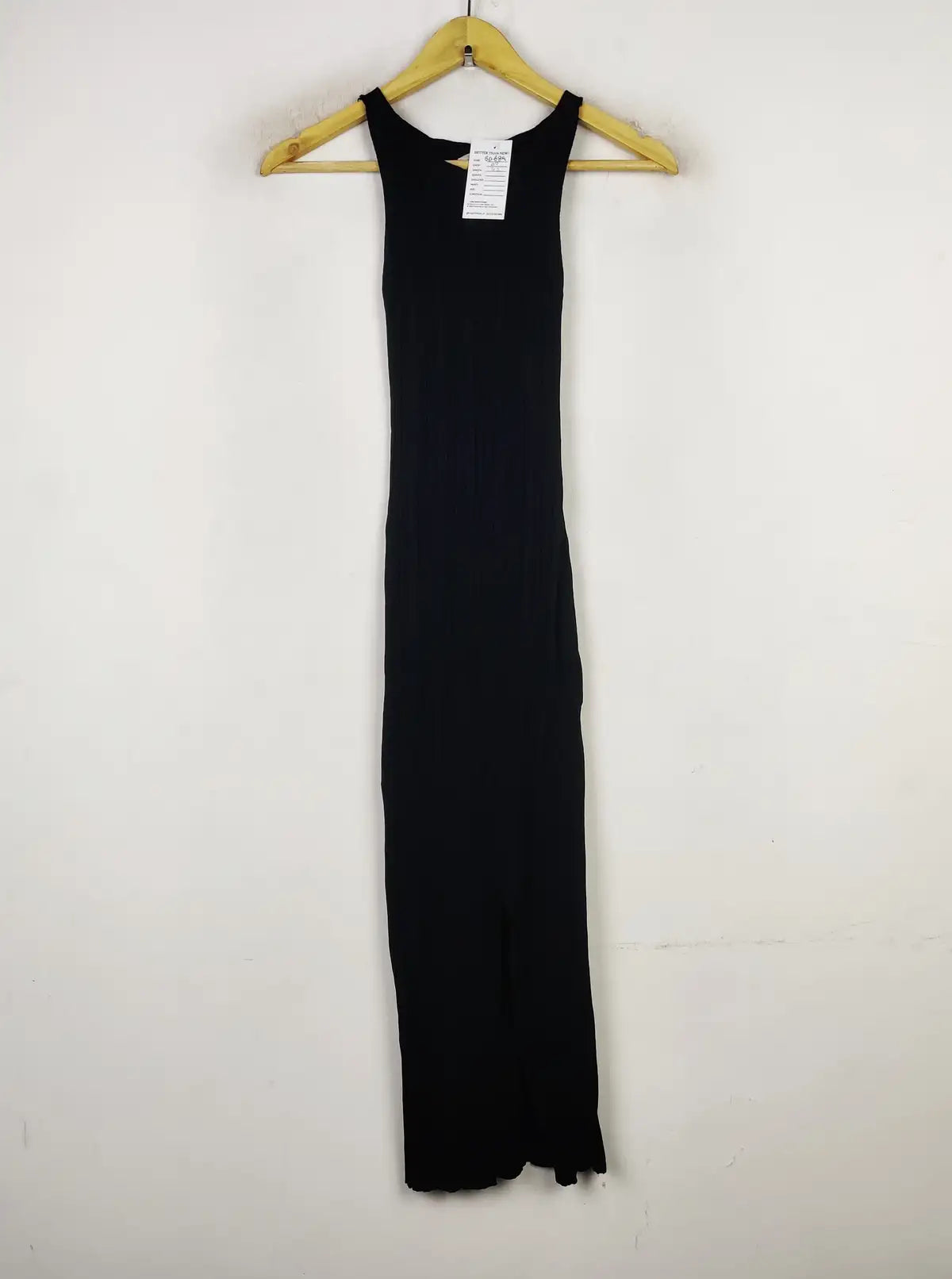 Buy online pre-used pre-loved 100% authentic & Original branded Jack Wills (BD-889) available in Pakistan. Top international brands avilable.