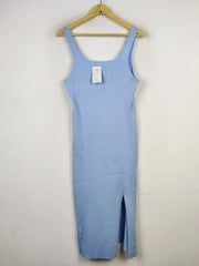 Buy online pre-used pre-loved 100% authentic & Original branded H&M (BD-905) available in Pakistan. Top international brands avilable.