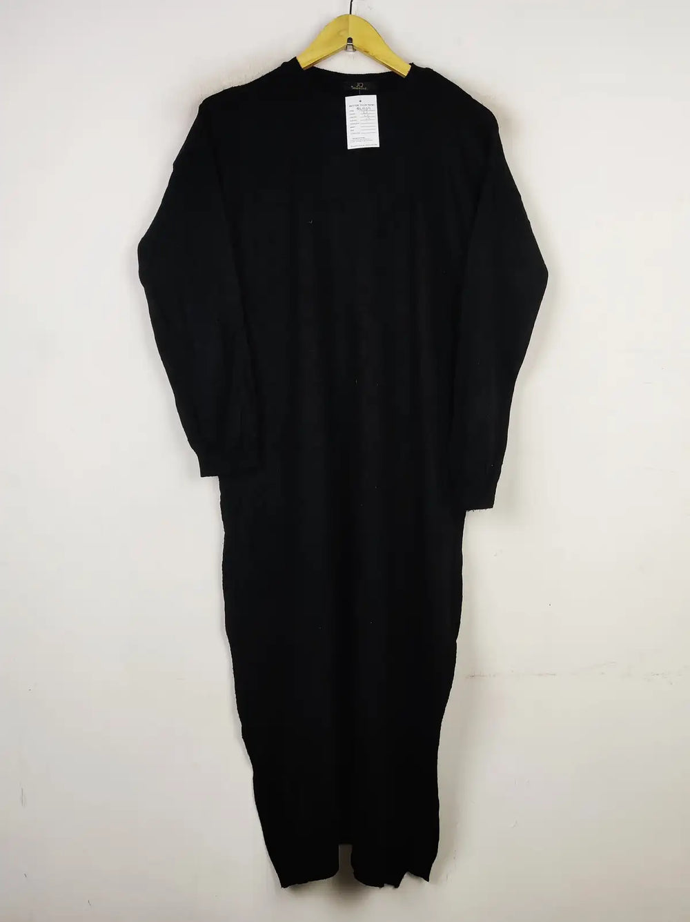 Buy online pre-used pre-loved 100% authentic & Original branded Generique (BD-909) available in Pakistan. Top international brands avilable.