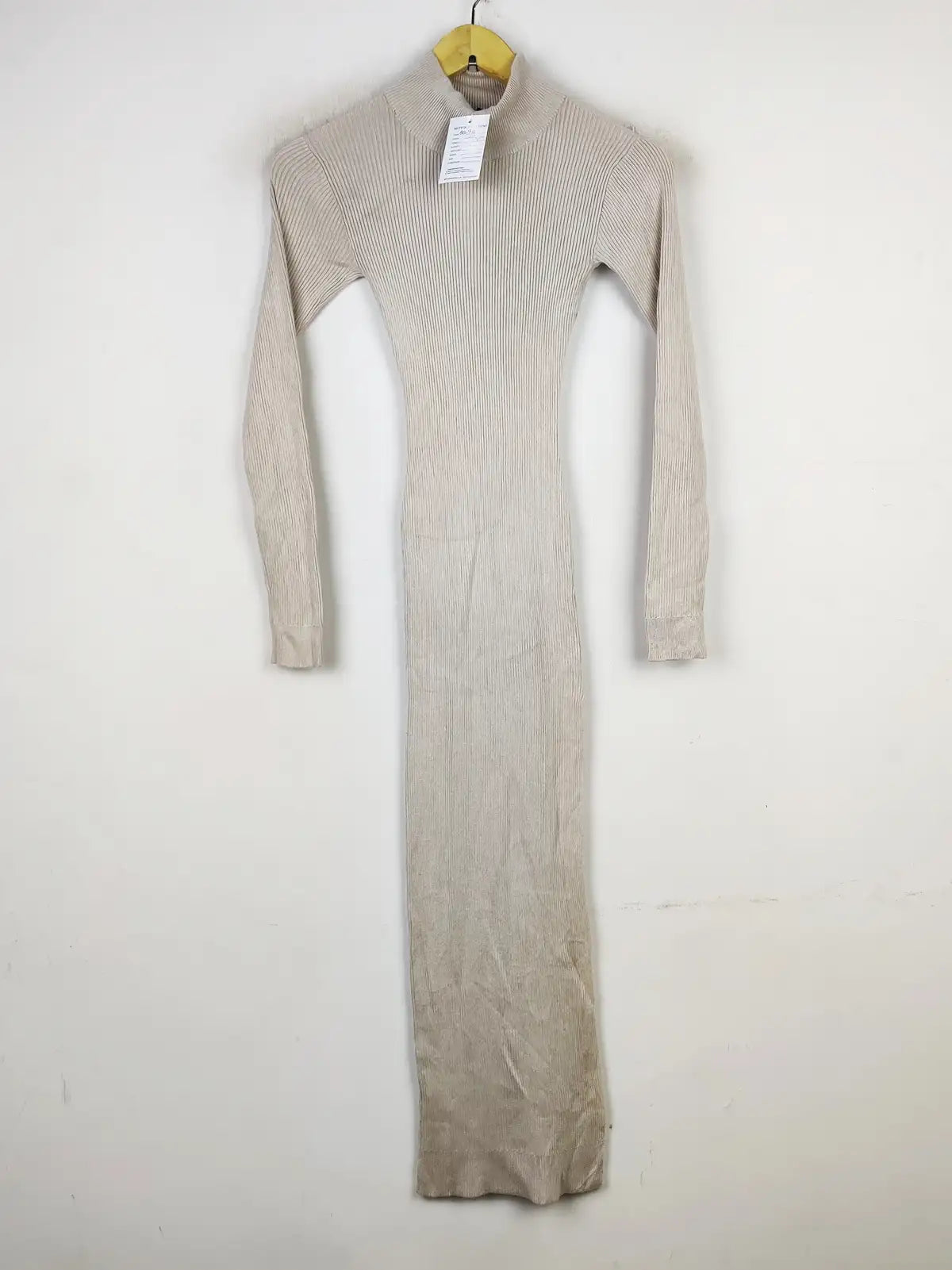 Buy online pre-used pre-loved 100% authentic & Original branded Prettylittlethings (BD-911) available in Pakistan. Top international brands avilable.