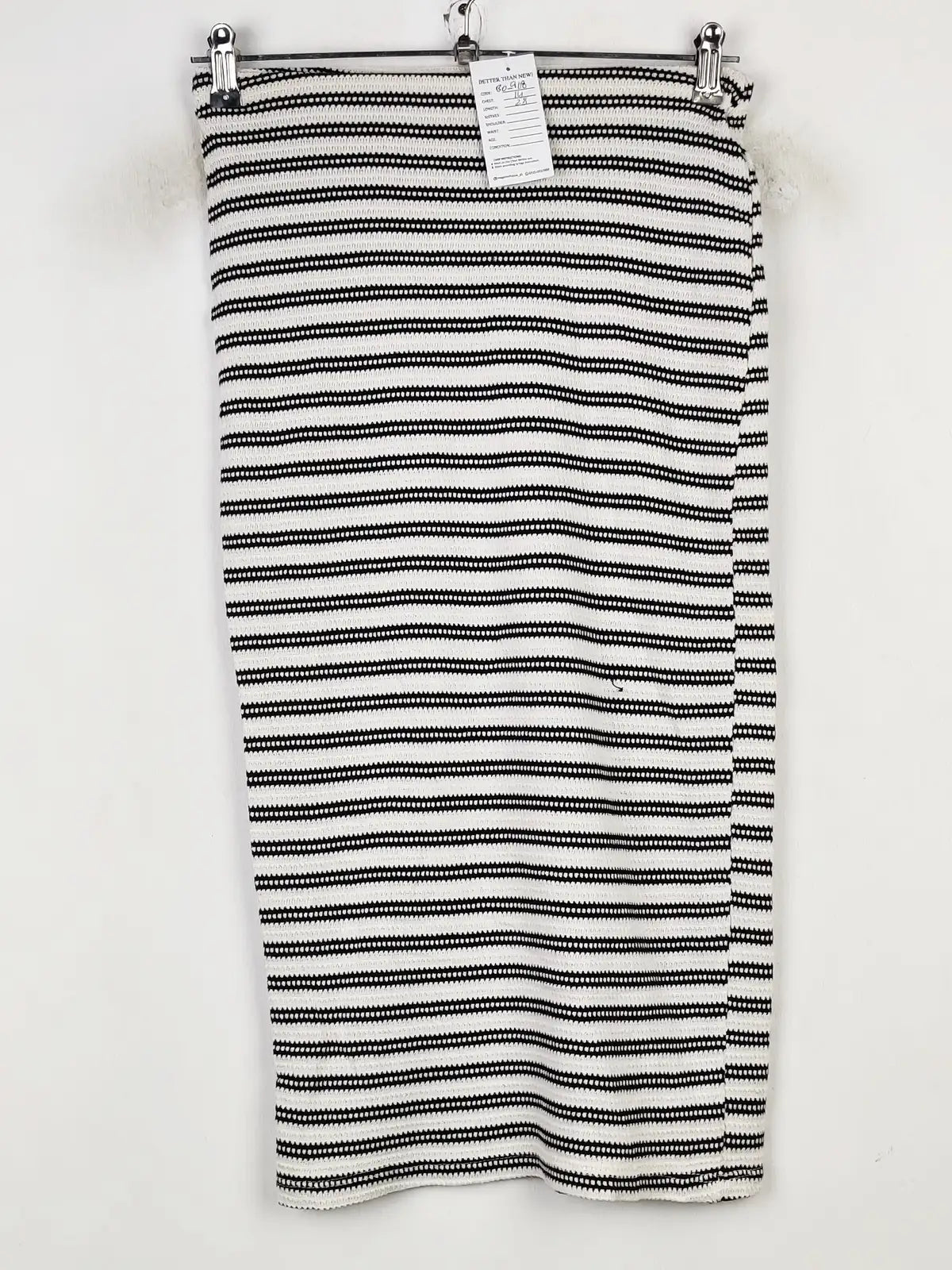 Buy online pre-used pre-loved 100% authentic & Original branded Primark (BD-918) available in Pakistan. Top international brands avilable.