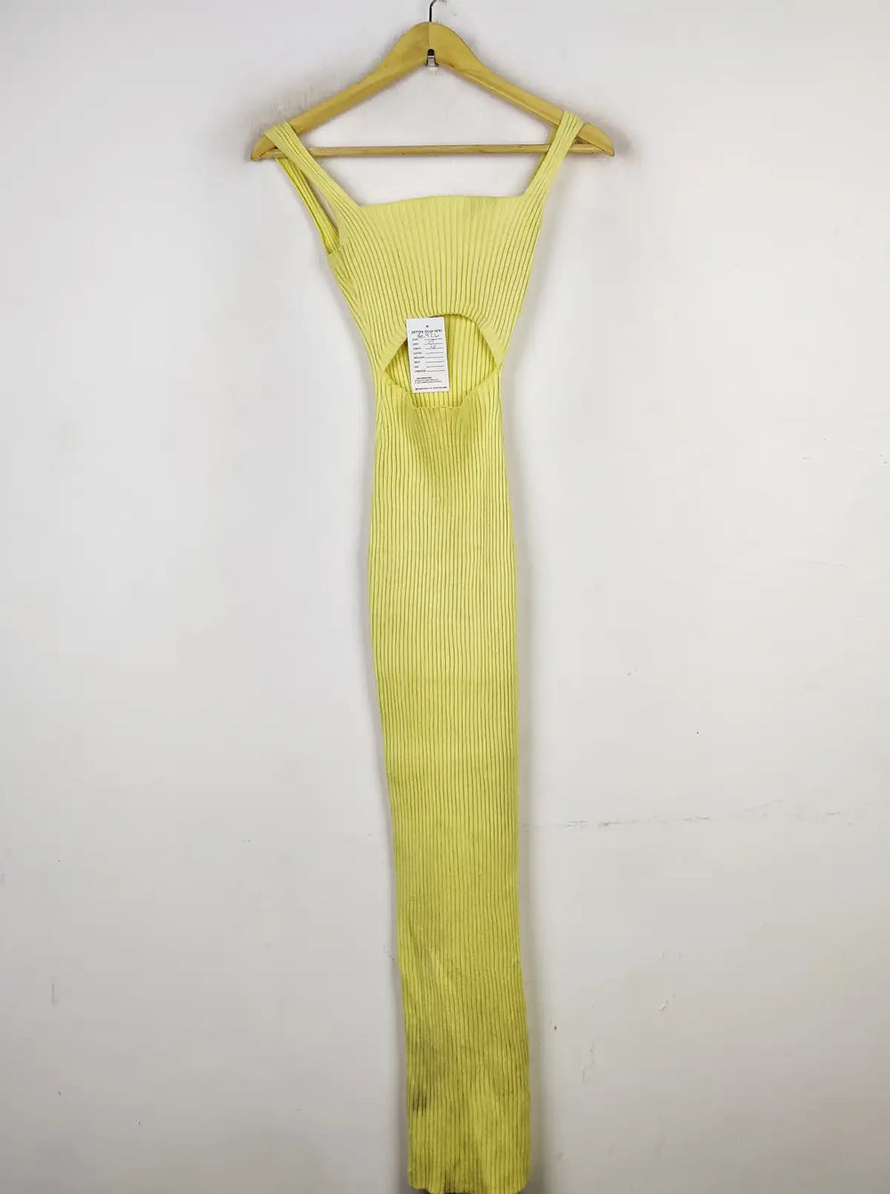 Buy online pre-used pre-loved 100% authentic & Original branded Missue (BD-922) available in Pakistan. Top international brands avilable.