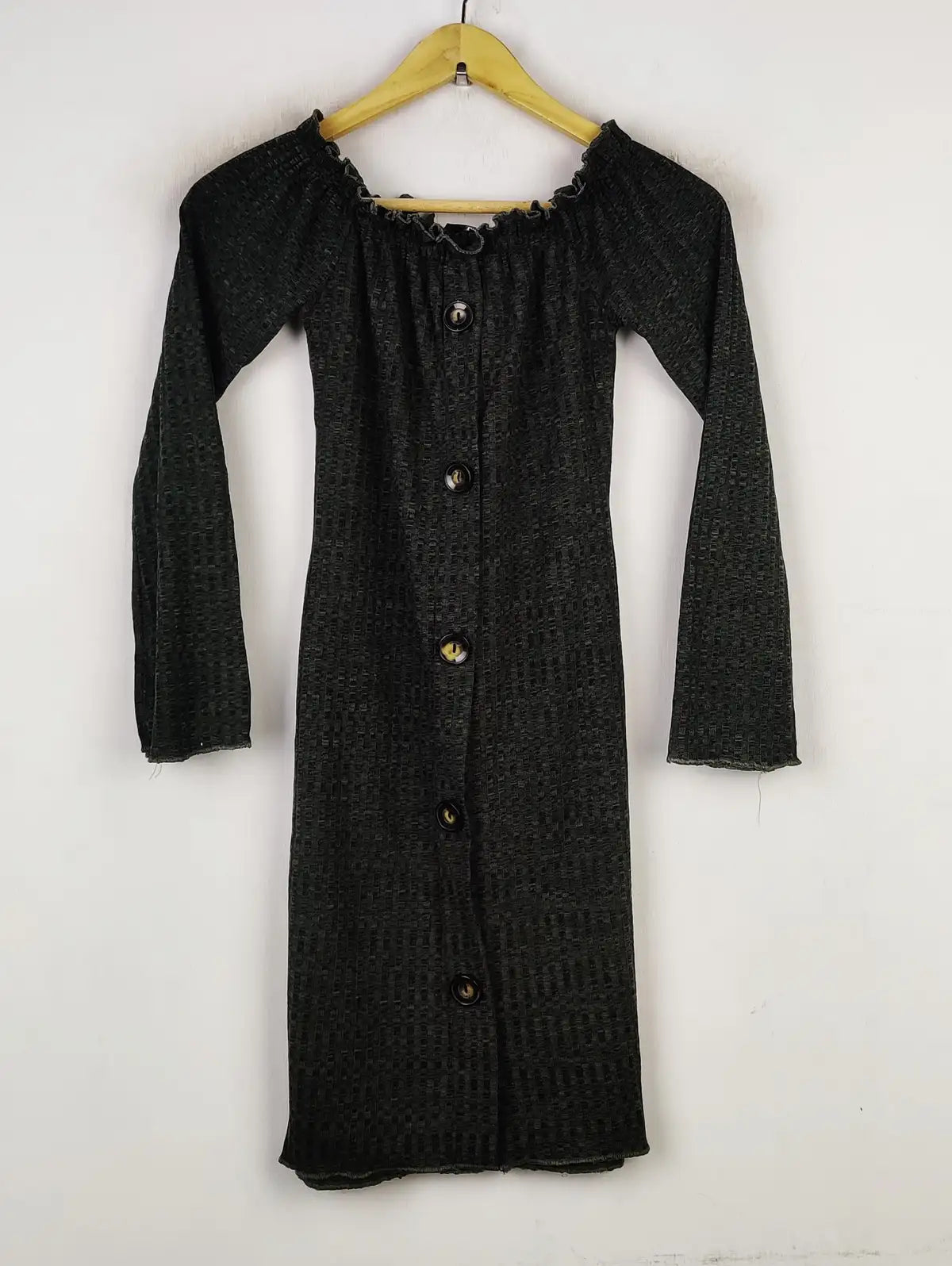 Buy online pre-used pre-loved 100% authentic & Original branded Pep&Co (BD-945) available in Pakistan. Top international brands avilable.