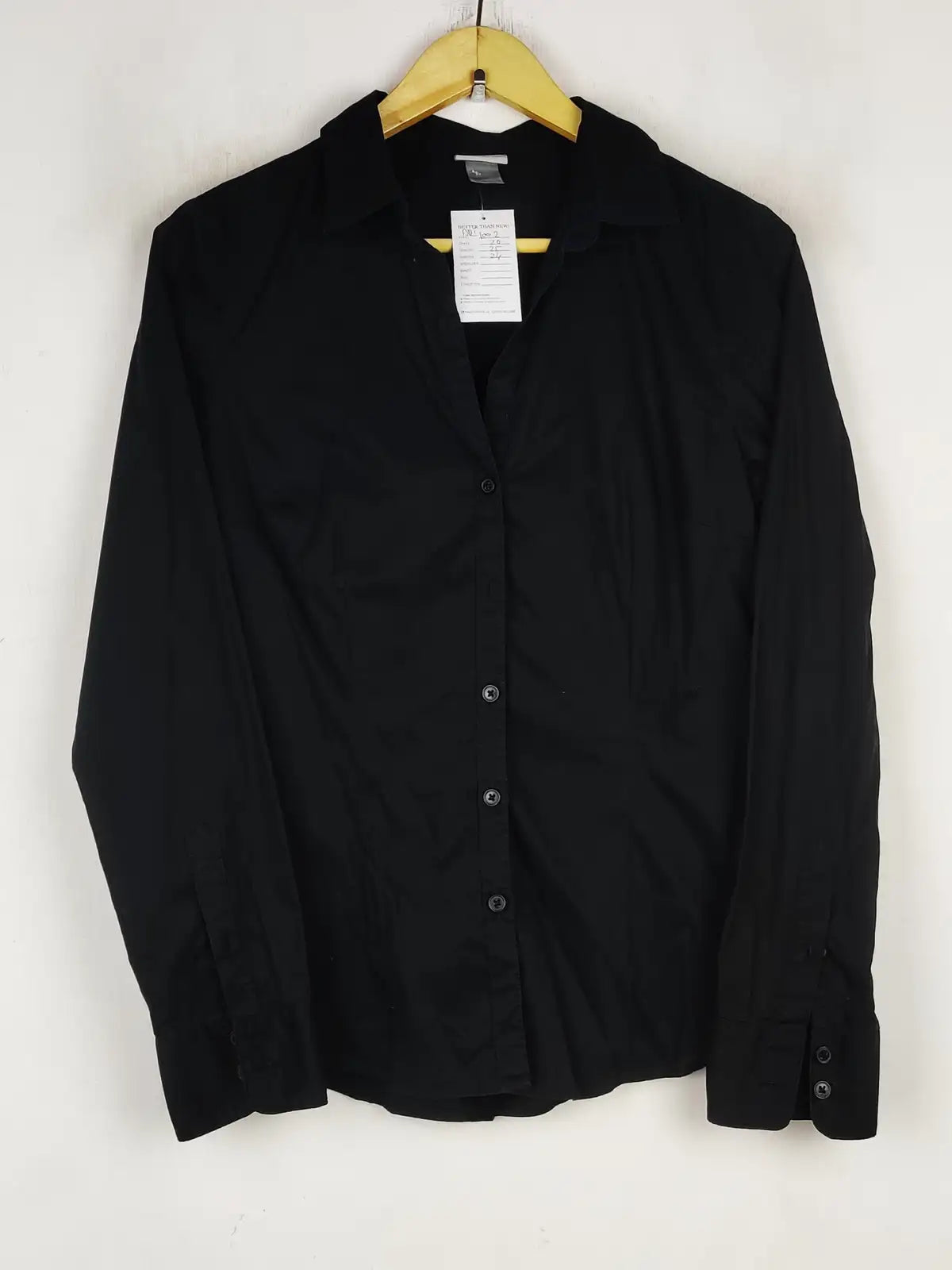 Buy online pre-used pre-loved 100% authentic & Original branded H&M (BDT-1002) available in Pakistan. Top international brands avilable.