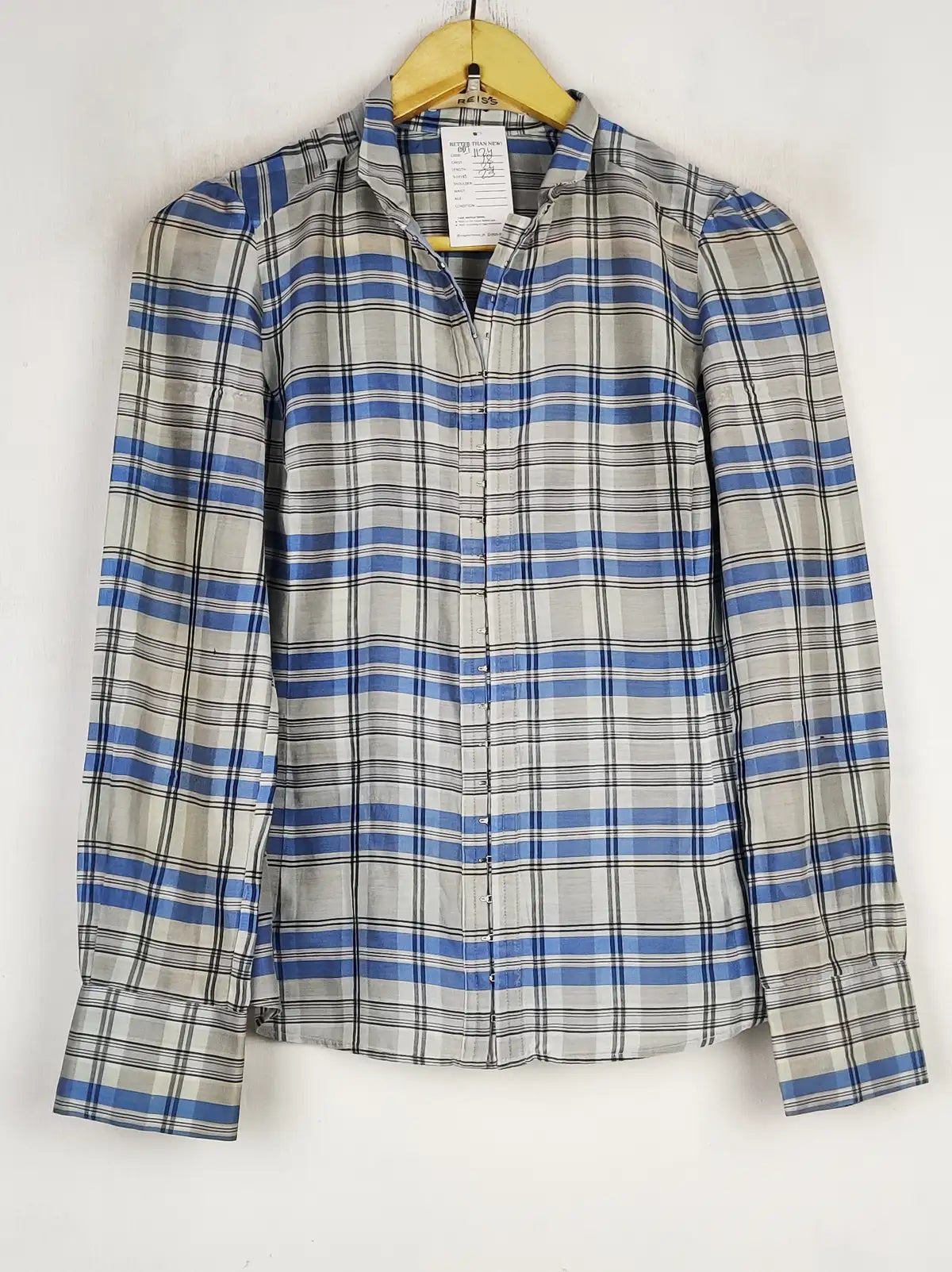 Buy online pre-used pre-loved 100% authentic & Original branded Reiss (BDT-1124) available in Pakistan. Top international brands avilable.