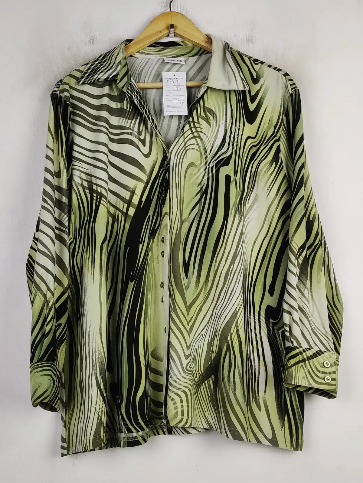 Buy online pre-used pre-loved 100% authentic & Original branded Kingoffield (BDT-1131) available in Pakistan. Top international brands avilable.