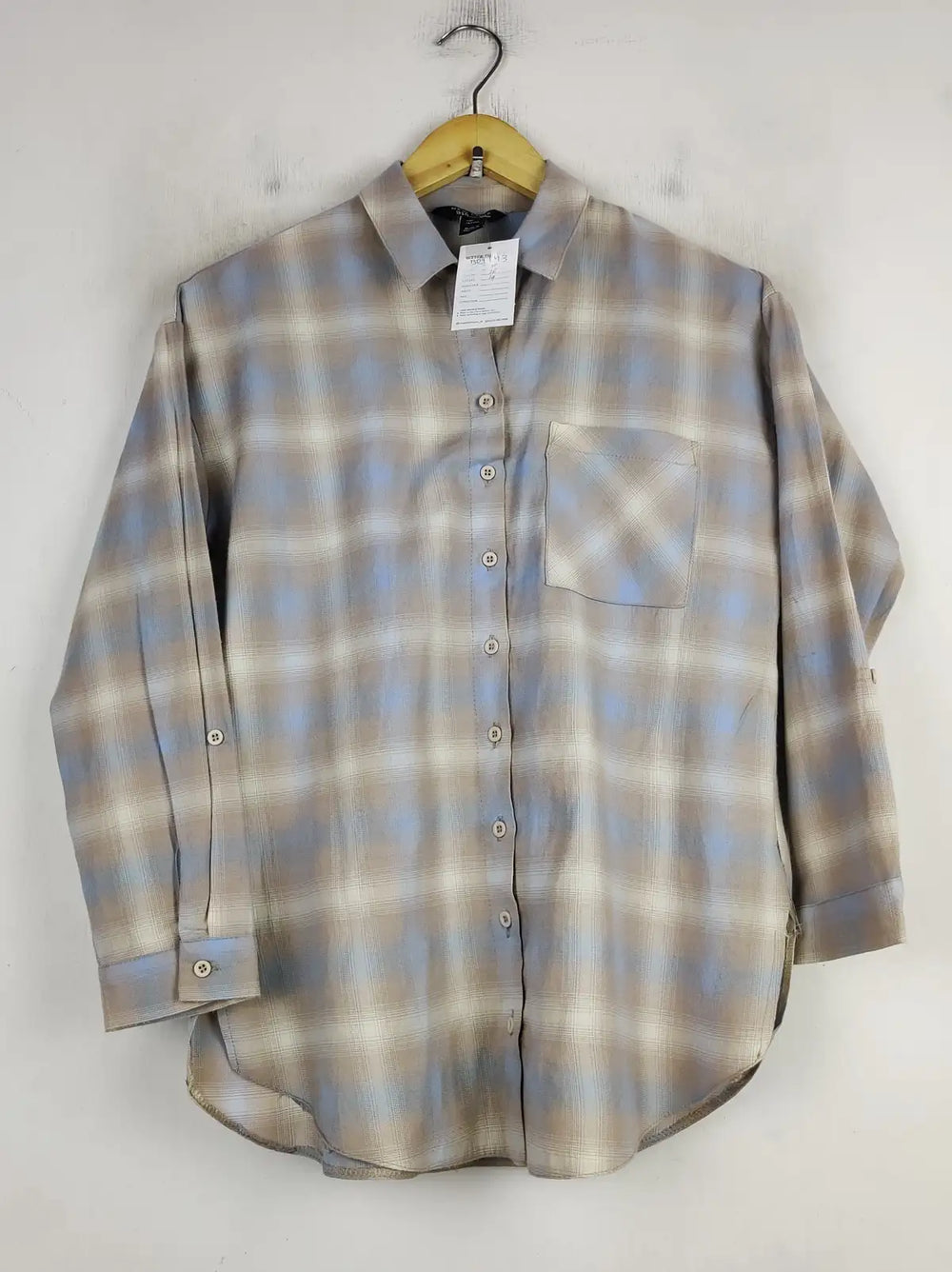 Buy online pre-used pre-loved 100% authentic & Original branded New Look (BDT-1143) available in Pakistan. Top international brands avilable.