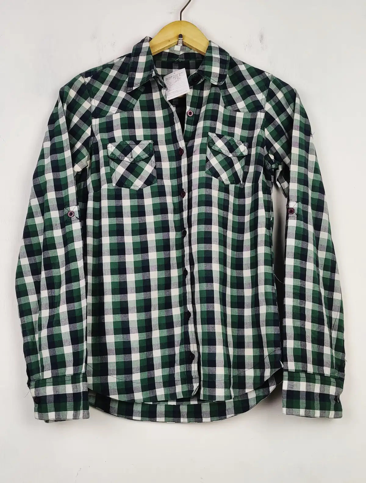 Buy online pre-used pre-loved 100% authentic & Original branded Unknown Brand (BDT-1152) available in Pakistan. Top international brands avilable.