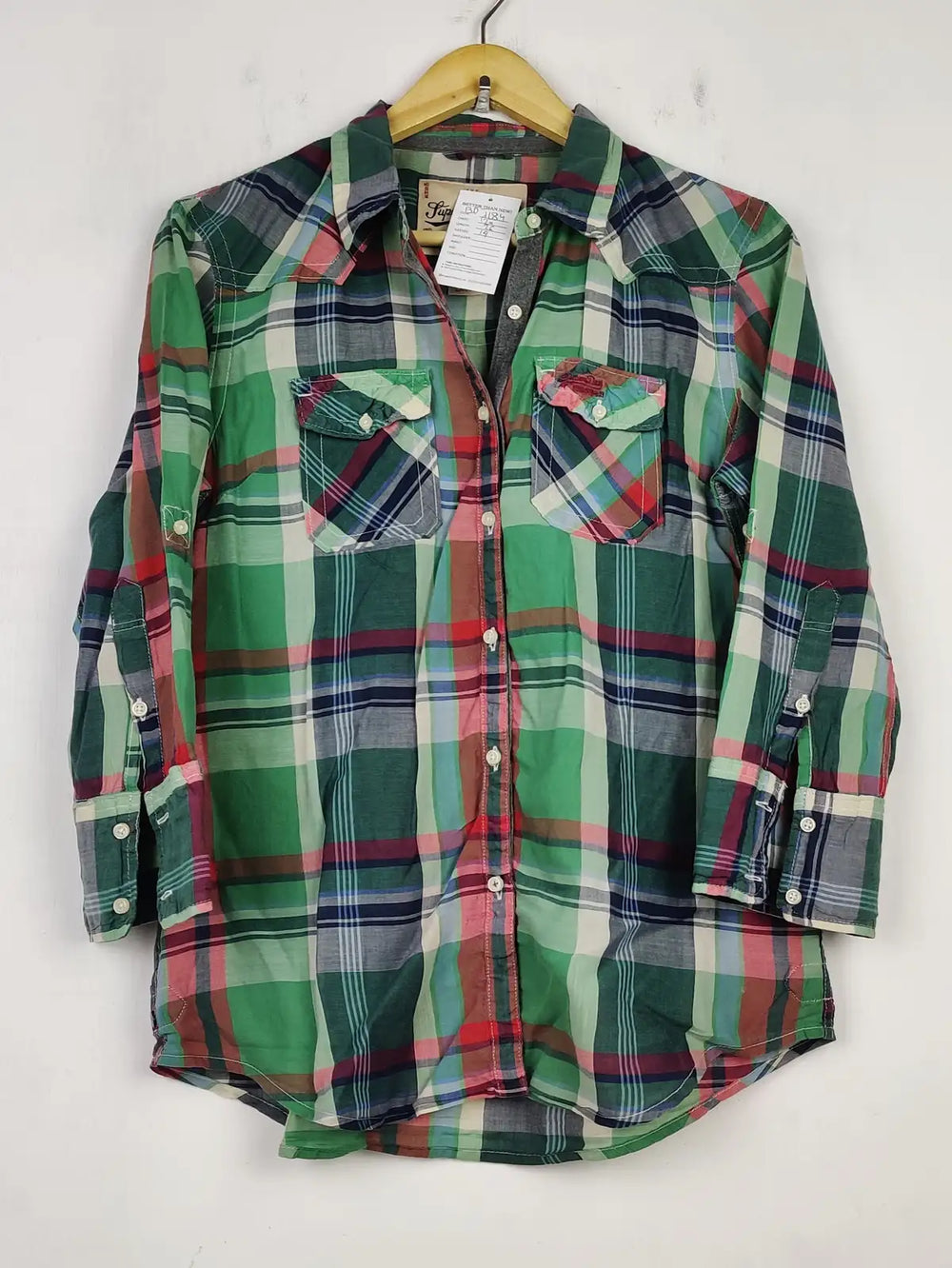 Buy online pre-used pre-loved 100% authentic & Original branded Super Dry (BDT-1184) available in Pakistan. Top international brands avilable.