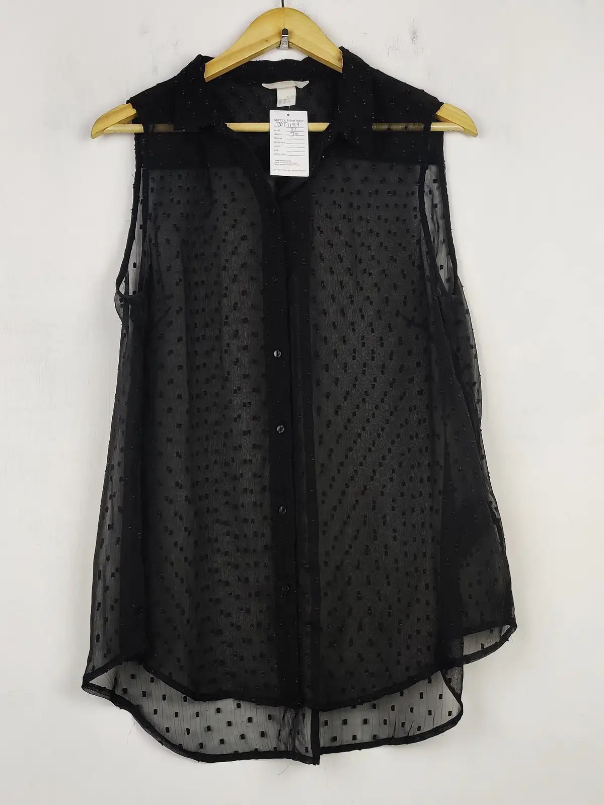 Buy online pre-used pre-loved 100% authentic & Original branded H&M (BDT-1199) available in Pakistan. Top international brands avilable.
