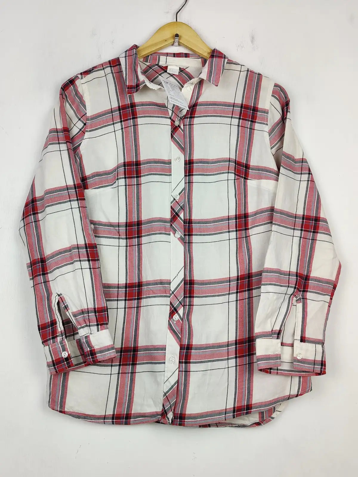 Buy online pre-used pre-loved 100% authentic & Original branded H&M (BDT-1207) available in Pakistan. Top international brands avilable.