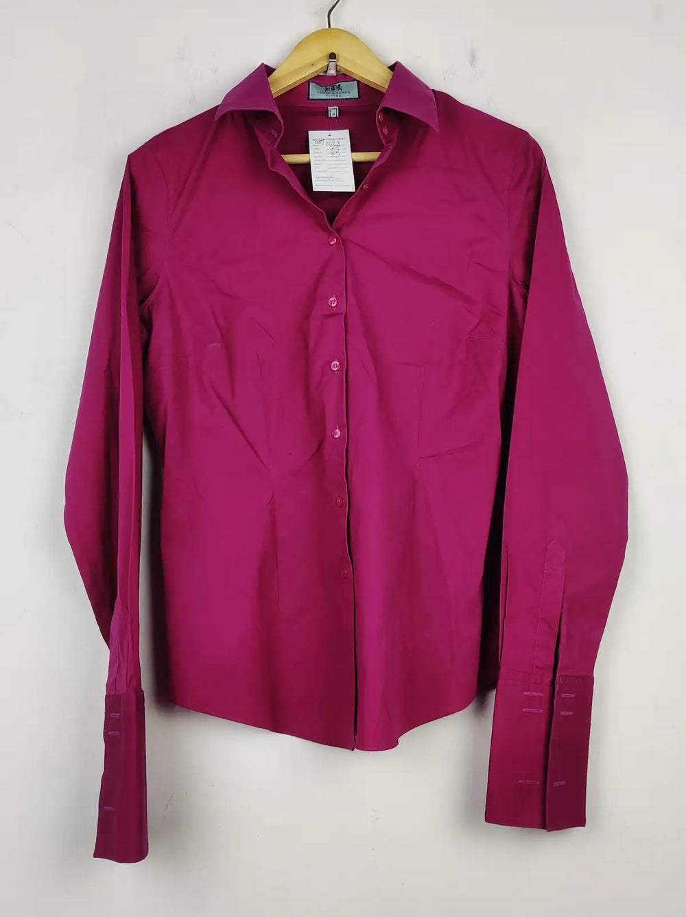 Buy online pre-used pre-loved 100% authentic & Original branded Hawes & Curtis (BDT-1223) available in Pakistan. Top international brands avilable.