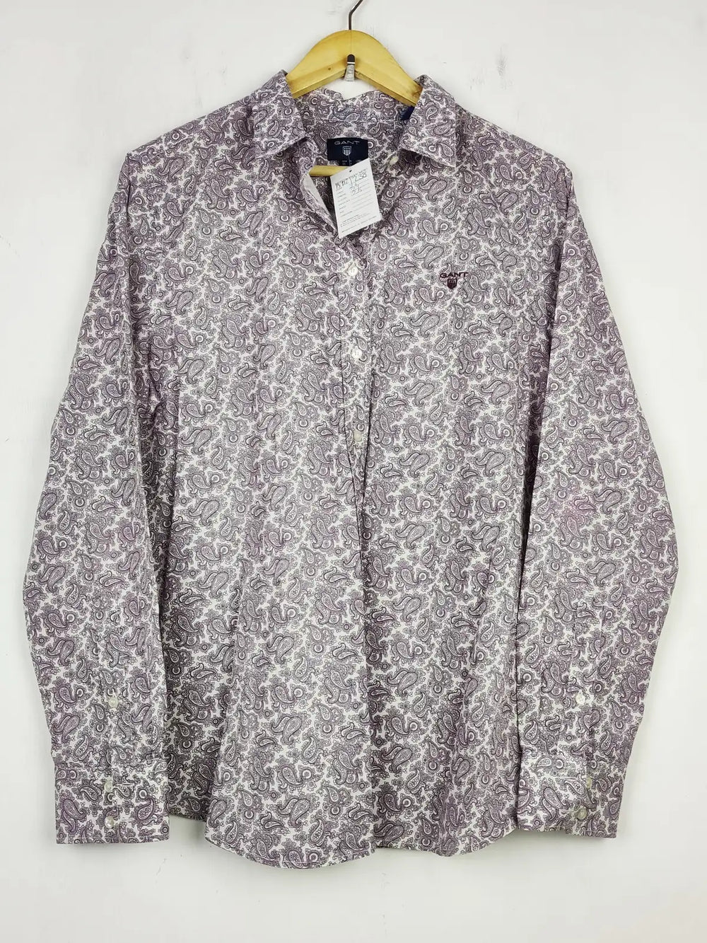 Buy online pre-used pre-loved 100% authentic & Original branded Gant (BDT-1238) available in Pakistan. Top international brands avilable.