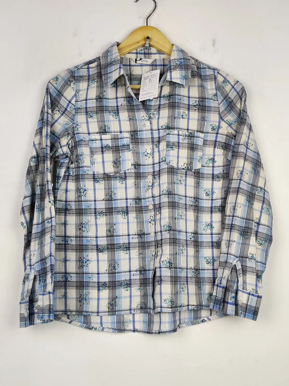 Buy online pre-used pre-loved 100% authentic & Original branded Petite (BDT-1239) available in Pakistan. Top international brands avilable.