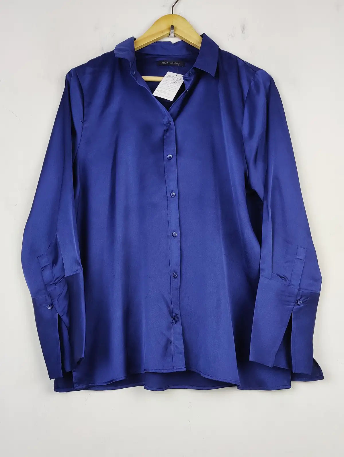 Buy online pre-used pre-loved 100% authentic & Original branded Mark & Spencer (BDT-1278) available in Pakistan. Top international brands avilable.