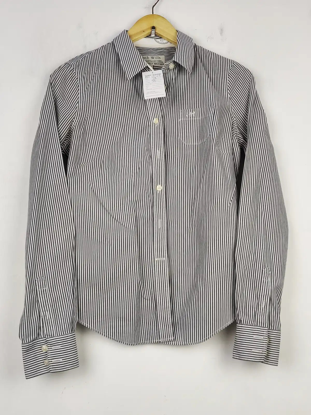 Buy online pre-used pre-loved 100% authentic & Original branded Jack Wills (BDT-1279) available in Pakistan. Top international brands avilable.