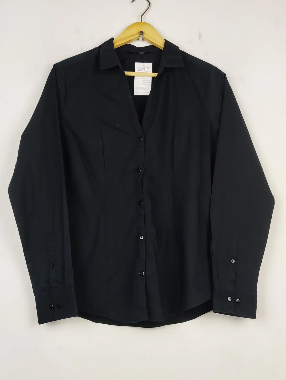 Buy online pre-used pre-loved 100% authentic & Original branded George (BDT-1317) available in Pakistan. Top international brands avilable.